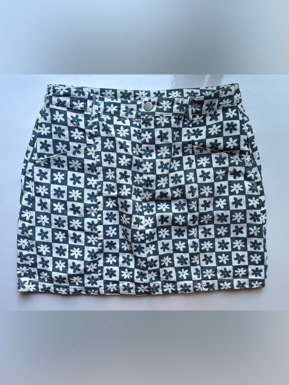 Le lis 100% cotton blue & white floral checkerboard mini denim skirt cottage